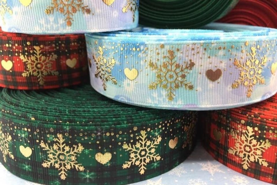 Dog collars on Holiday snowflakes- 2 widths and 3 styles